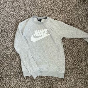 Nike crew neck